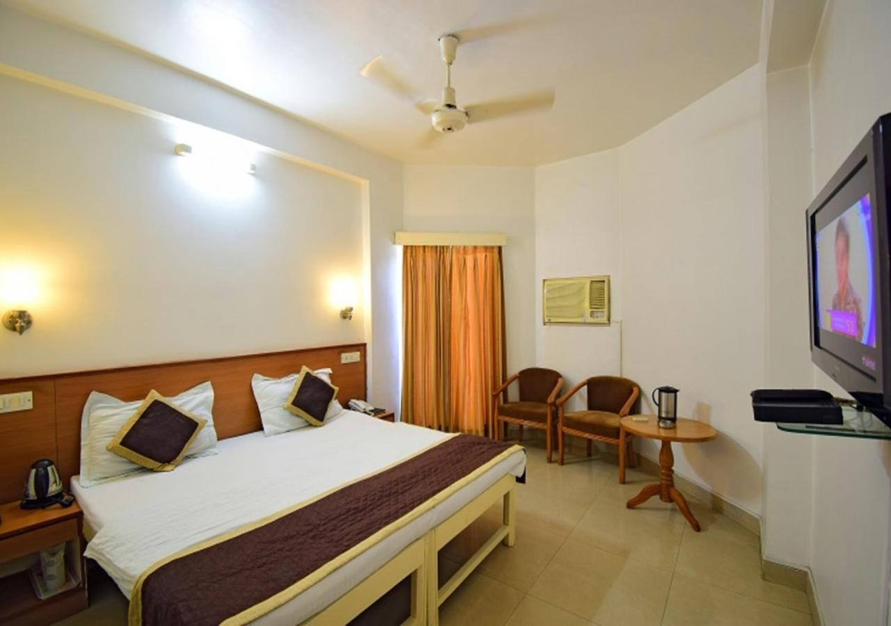 Hotel Shikha Jaipur City Centre Bagian luar foto